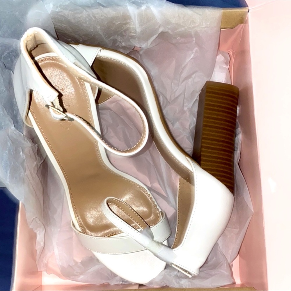 NWB white/brown heels